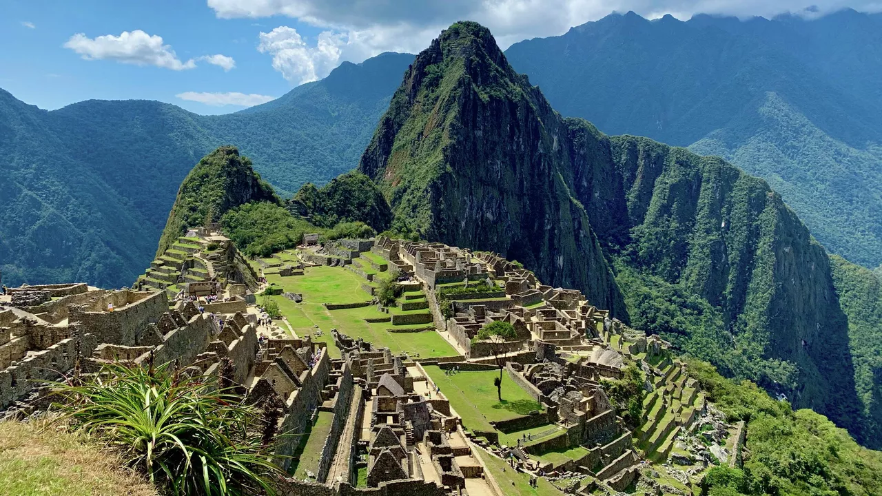 Machu Picchu intenta renacer tras el golpe de la pandemia y la crisis política