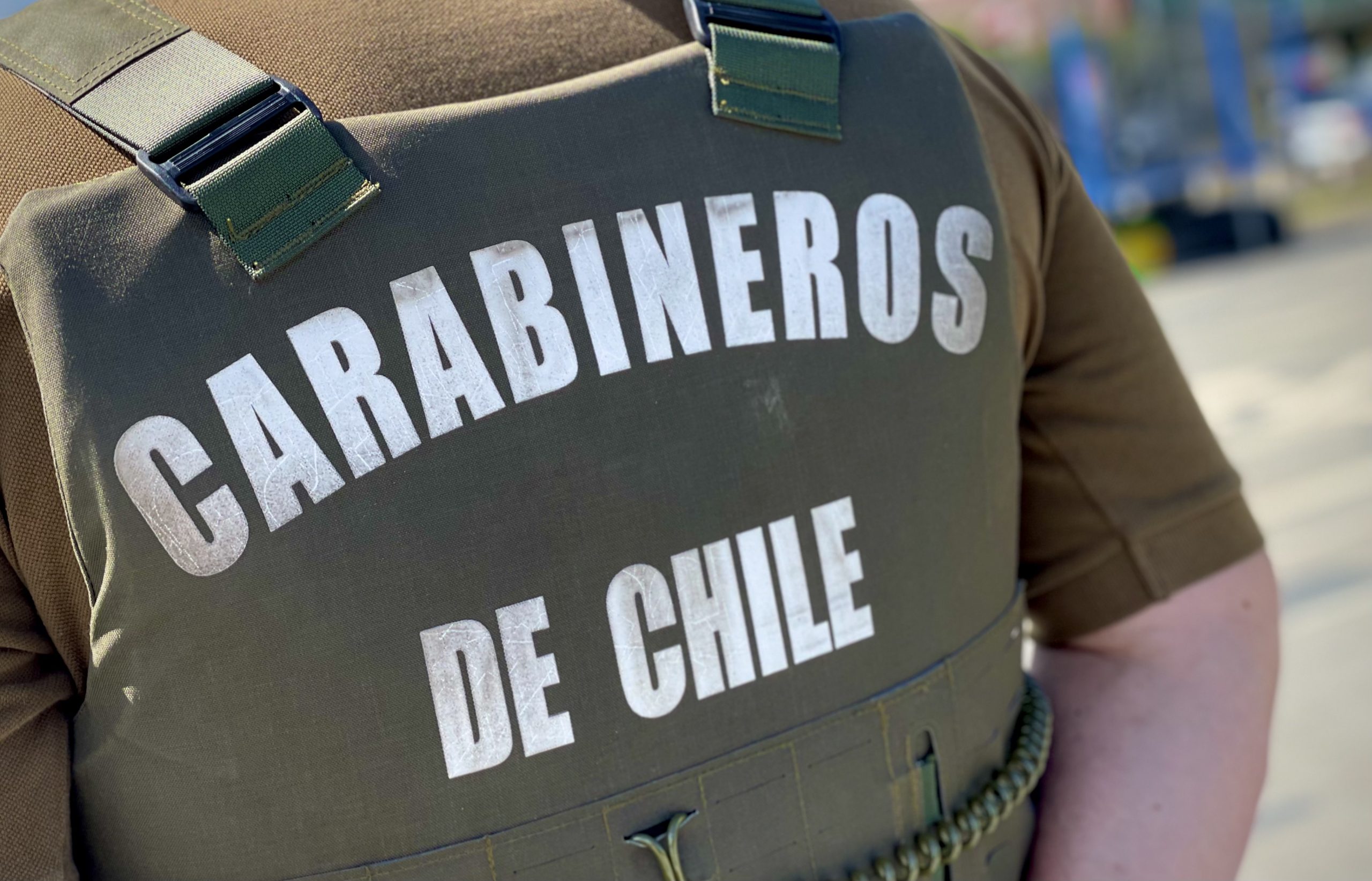 Carabineros detuvo a un oficial de la PDI que adquirió fusil de guerra de un contrabandista