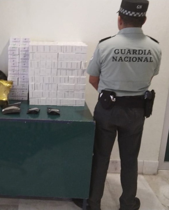 Guardia Nacional asegura 28 mil medicamentos psicotrópicos en Aeropuerto de Querétaro
