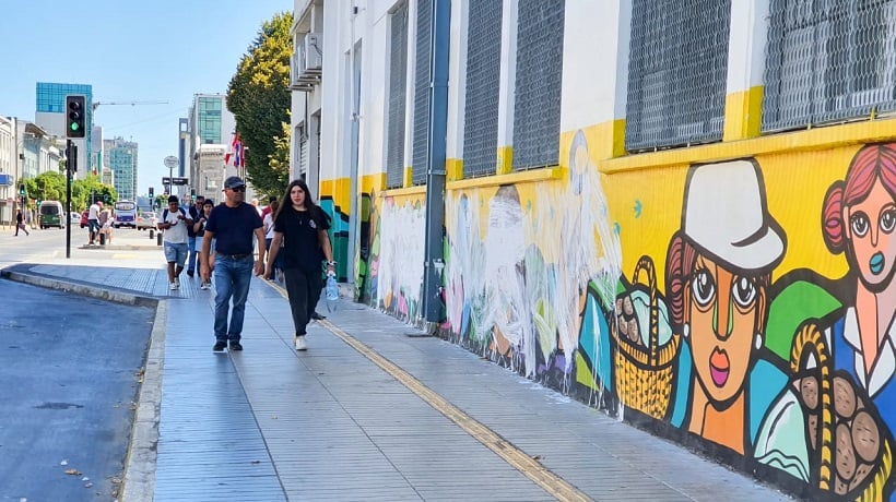Restaurado mural que había sido vandalizado por delincuentes en centro de Concepción