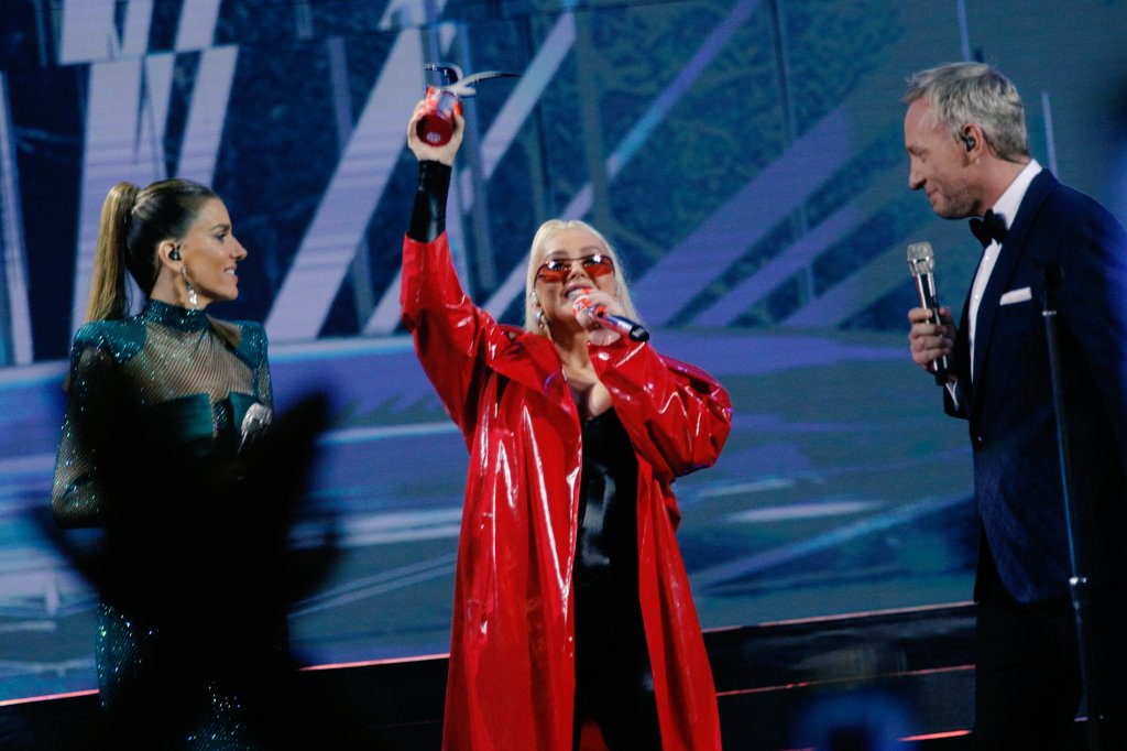Christina Aguilera sorprendió en la Quinta Vergara con sus grandes hits y hablando en español (VIDEOS)