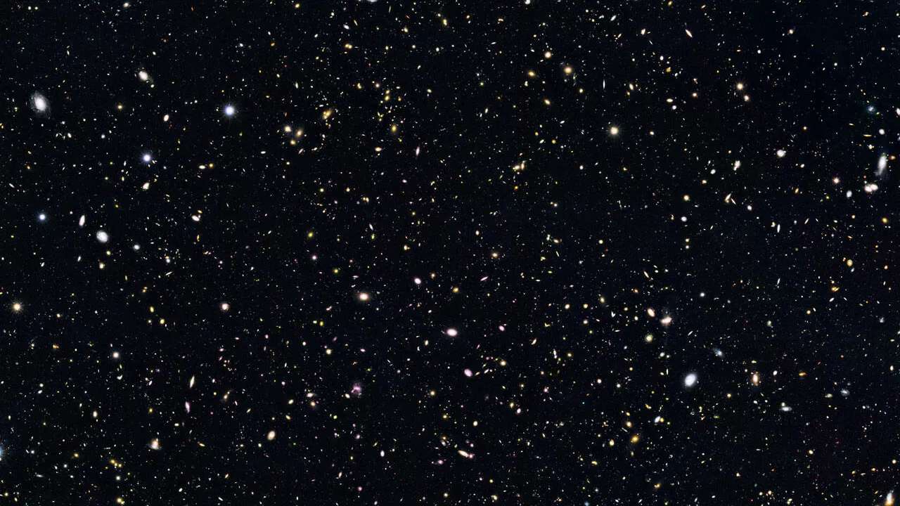 Descubren galaxia «invisible» usando «truco» de Einstein
