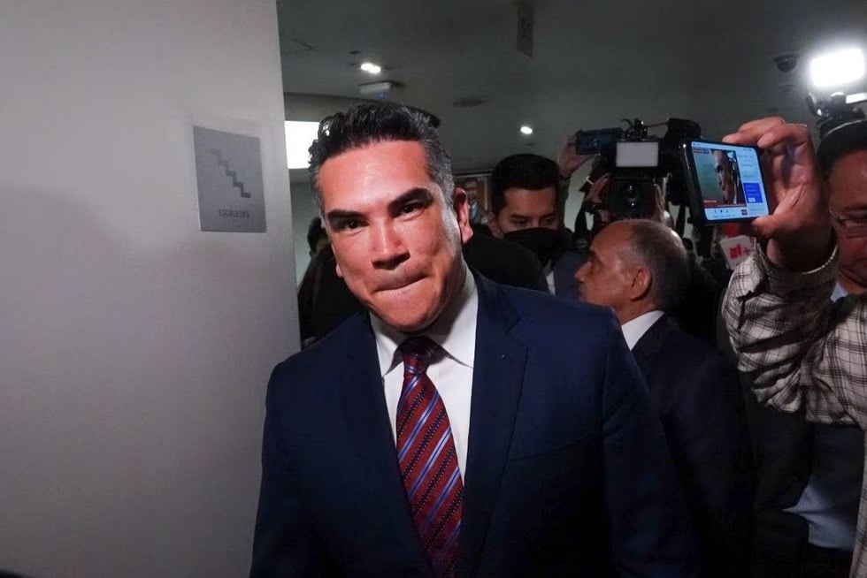 INE frena reforma de extensión de mandato de «Alito» Moreno en el PRI