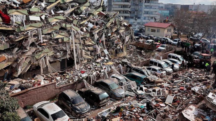 ONU advierte que situación en zonas devastadas por terremotos en Turquía es «apocalíptica»