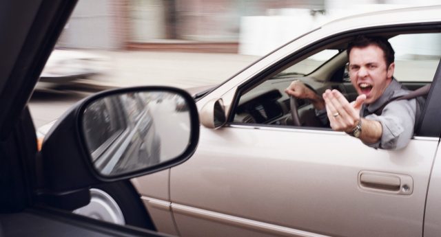 Por primera vez muestran la relación de la masculinidad tóxica con los accidentes viales en Francia