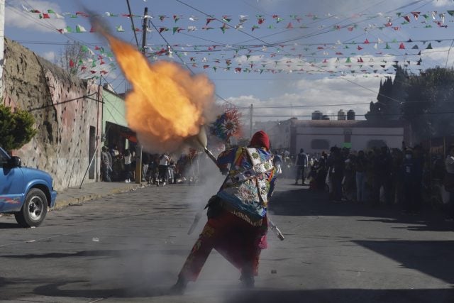 Carnaval de Huejotzingo finaliza con menor de edad muerto y riñas