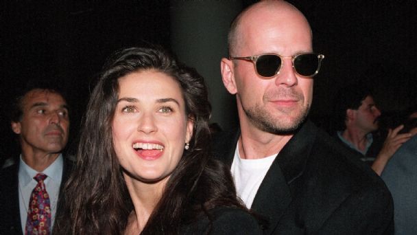 Bruce Willis tiene demencia frontotemporal: Demi Moore