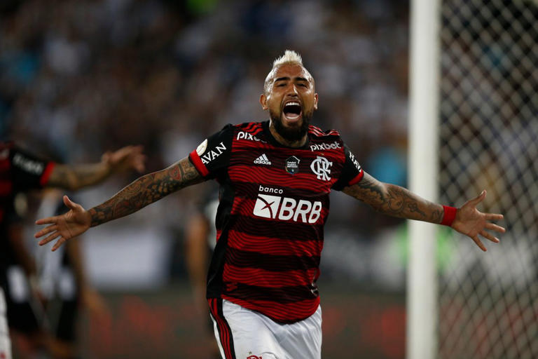 Redes estallan con burlas contra Arturo Vidal tras eliminación de Flamengo en Mundial de Clubes: Le recuerdan su polémico mensaje contra el Real Madrid