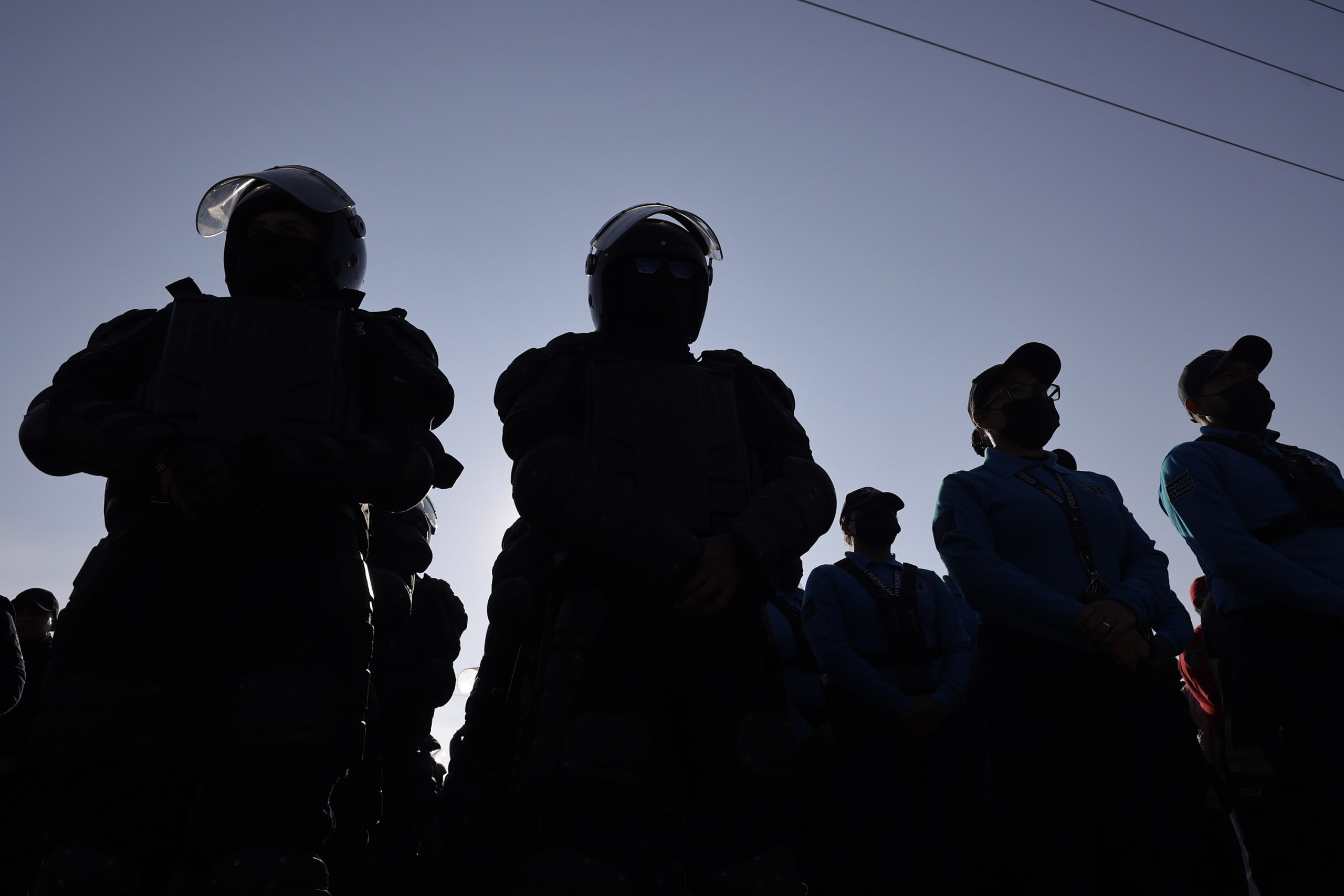 Policías rescatan a 4 hombres retenidos por vecinos de Tepeyahualco