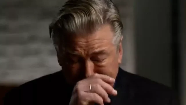 Alec Baldwin se declara no culpable por muerte de su compañera en set de filmación