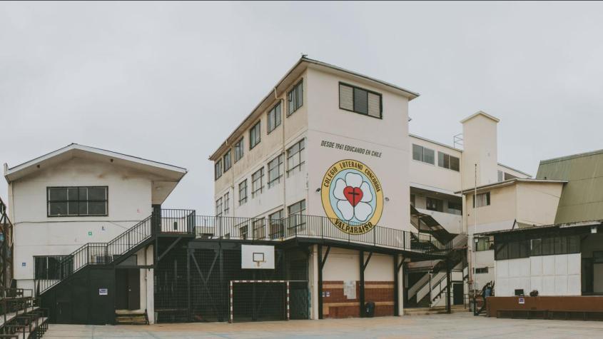 Aproximadamente 15 colegios suspendieron sus clases por temor a narco funeral del «Ñaju» en Valparaíso