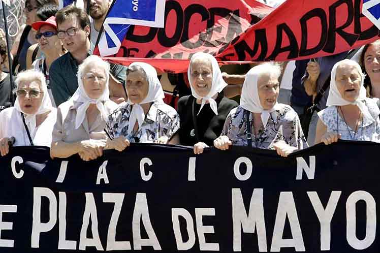El Senado de Argentina reconocerá labor de Abuelas de Plaza de Mayo