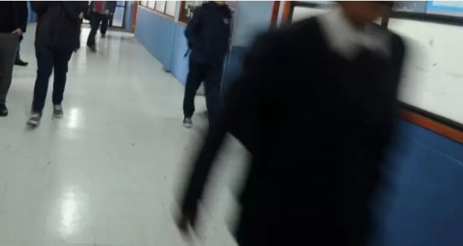 Detienen a un menor de 15 años que habría ingresado con un arma de fuego a colegio en Viña del Mar