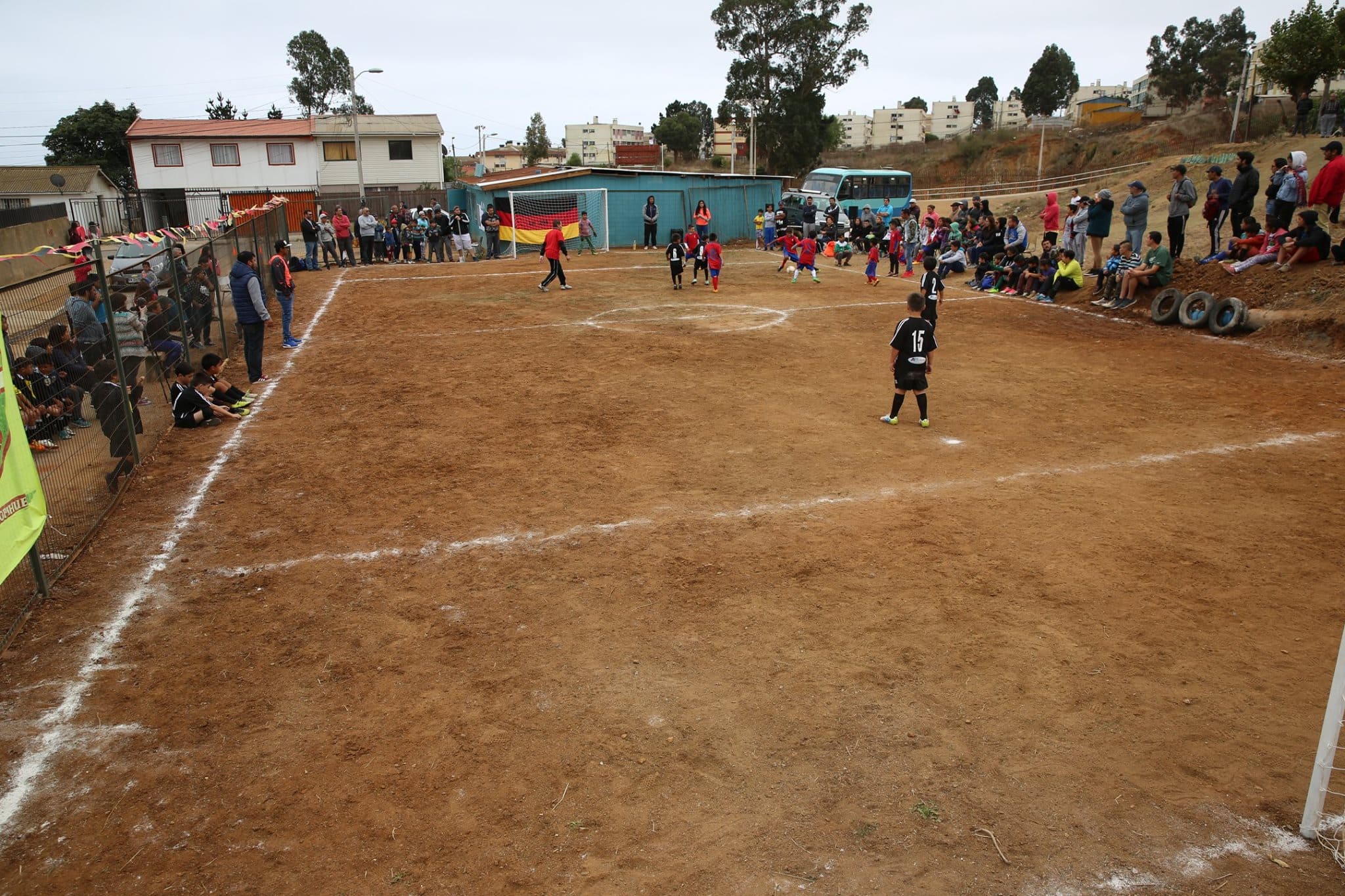 «Abramos la cancha»: Presentan proyecto de ley para garantizar acceso a infraestructura deportiva a los clubes de barrio