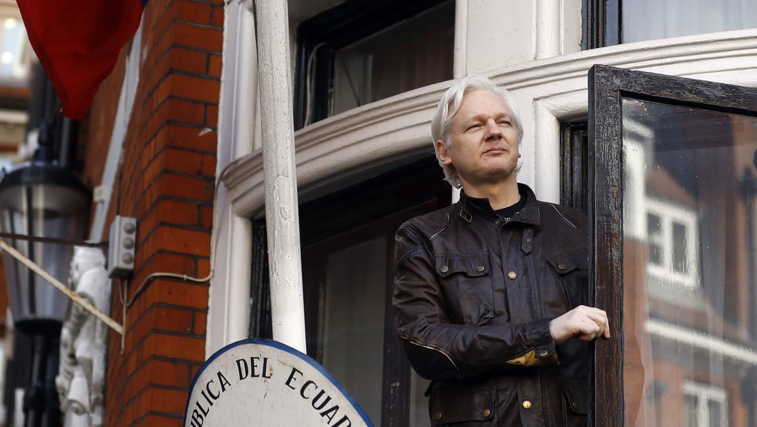 Revelan los detalles del espionaje a Assange por la CIA en la Embajada de Ecuador en Londres
