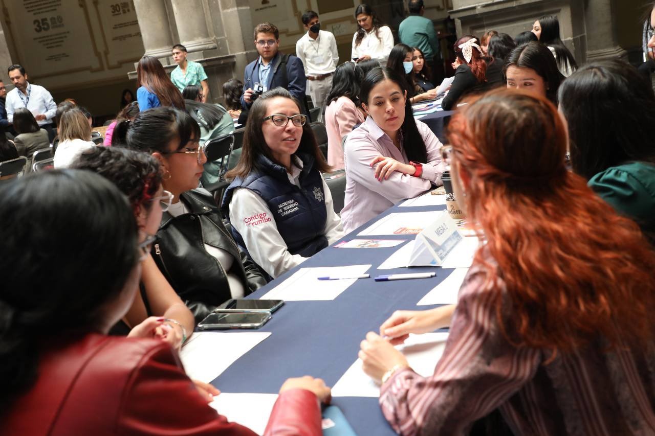 Universitarias piden protección contra acoso dentro del Ayuntamiento de Puebla