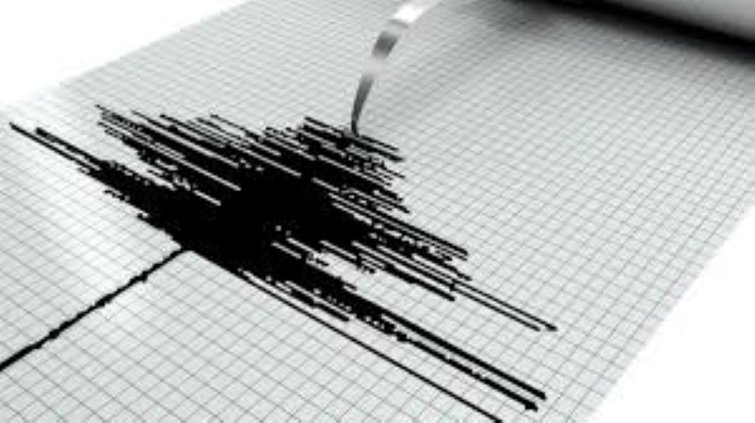 Reportan sismo de 6.5 en Pakistán y Afganistán