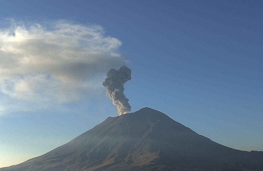 Mantendrán operativos para evitar ascensos al Popocatépetl en vacaciones