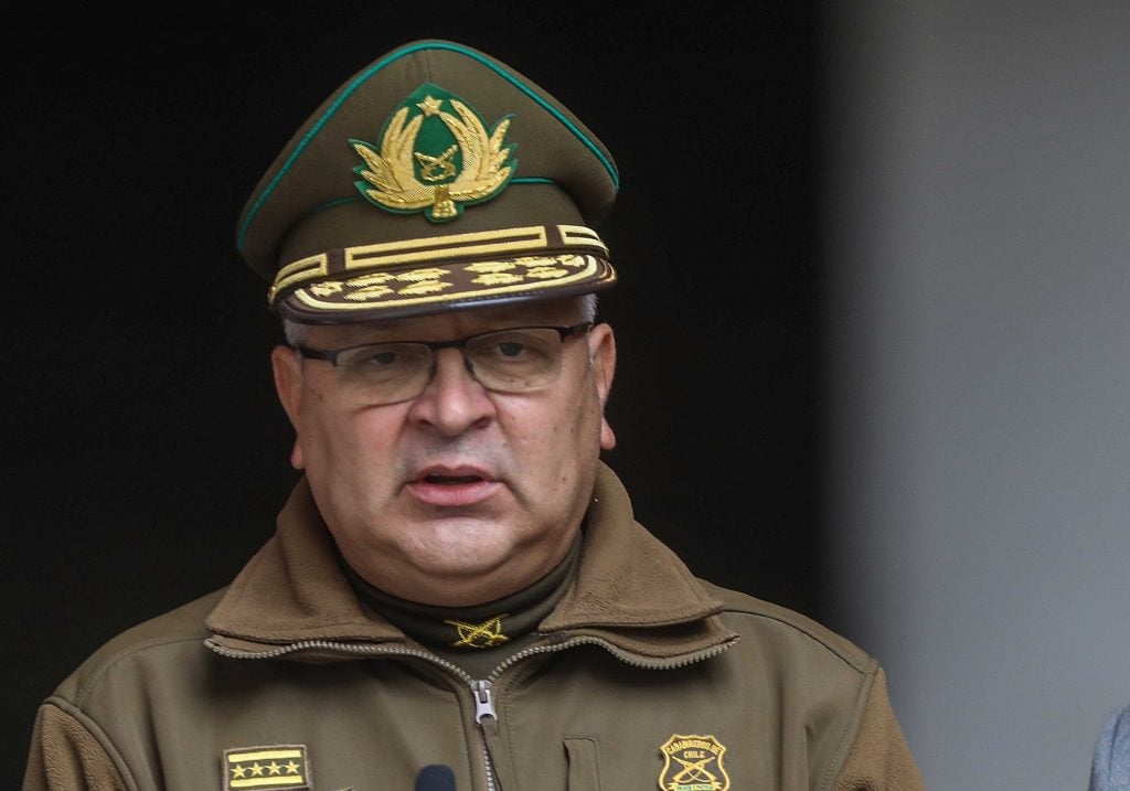 Por violaciones de DDHH en la revuelta: General de Carabineros Ricardo Yáñez se acogió a su derecho a guardar silencio ante fiscal Chong