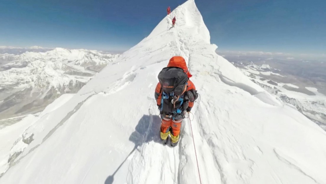 Revelan que los gérmenes de alpinistas se conservan durante siglos en el Everest