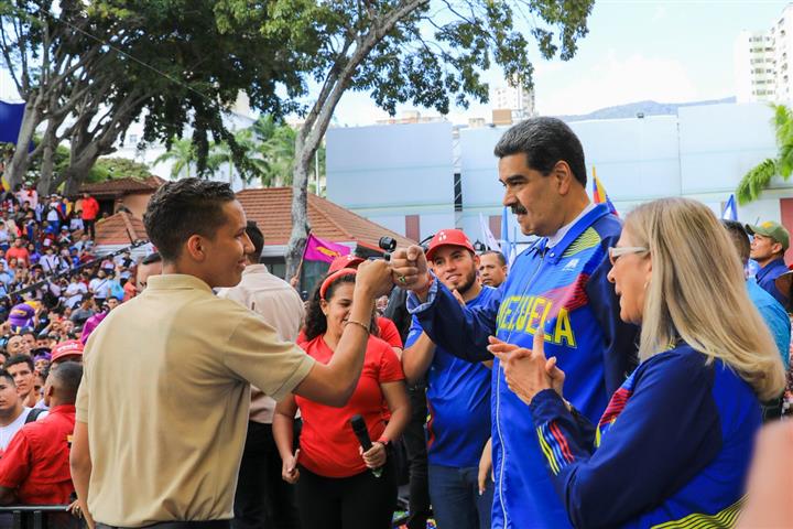 Generación de relevo: Jóvenes de Venezuela reunidos en Congreso Nacional