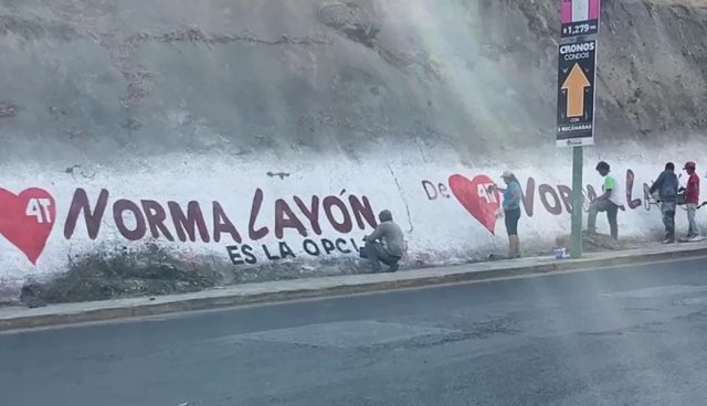 Ahora pintan bardas a favor de Norma Layón en Puebla