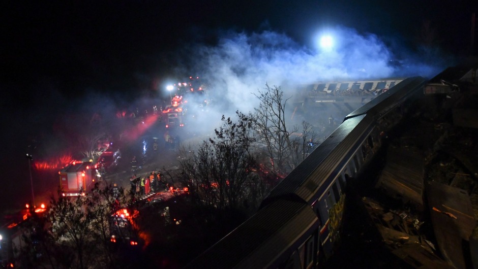 Asciende a 36 la cifra de muertos por accidente de trenes en Grecia
