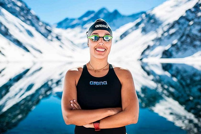 La chilena nadadora récord del mundo, Bárbara Hernández, se prepara para «el reto de los siete océanos»