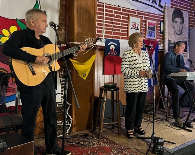 De Boliche en Boliche: Cultores de la bohemia tradicional de Valparaíso protagonizan imperdible ciclo de música en vivo