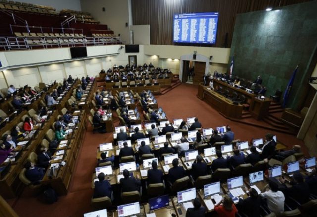 Sala de la Cámara deberá votar proyecto ley que eleva sanciones en delitos contra policías y gendarmes