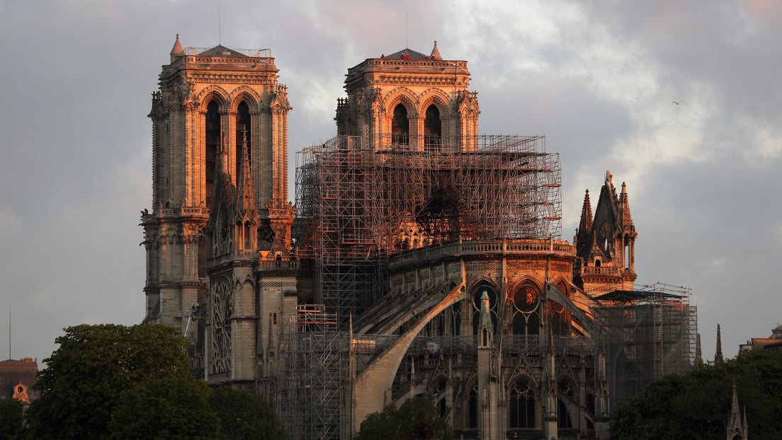 Devastador incendio que afectó la catedral de Notre Dame reveló un inesperado detalle de su construcción