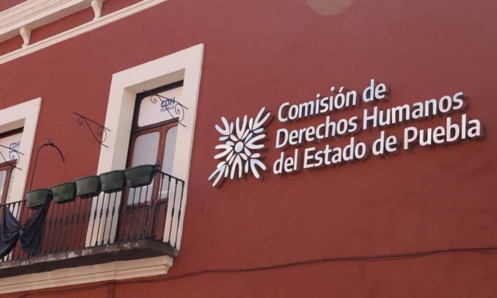 CHD de Puebla investigará agresión de policías municipales a estudiante