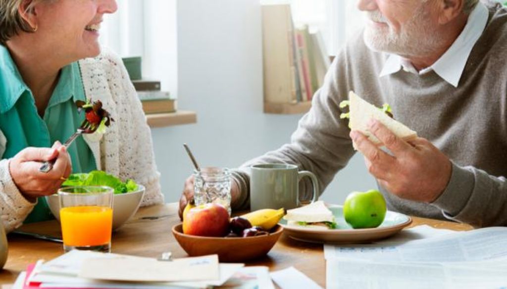 Dieta mediterránea reduciría el riesgo de padecer demencia