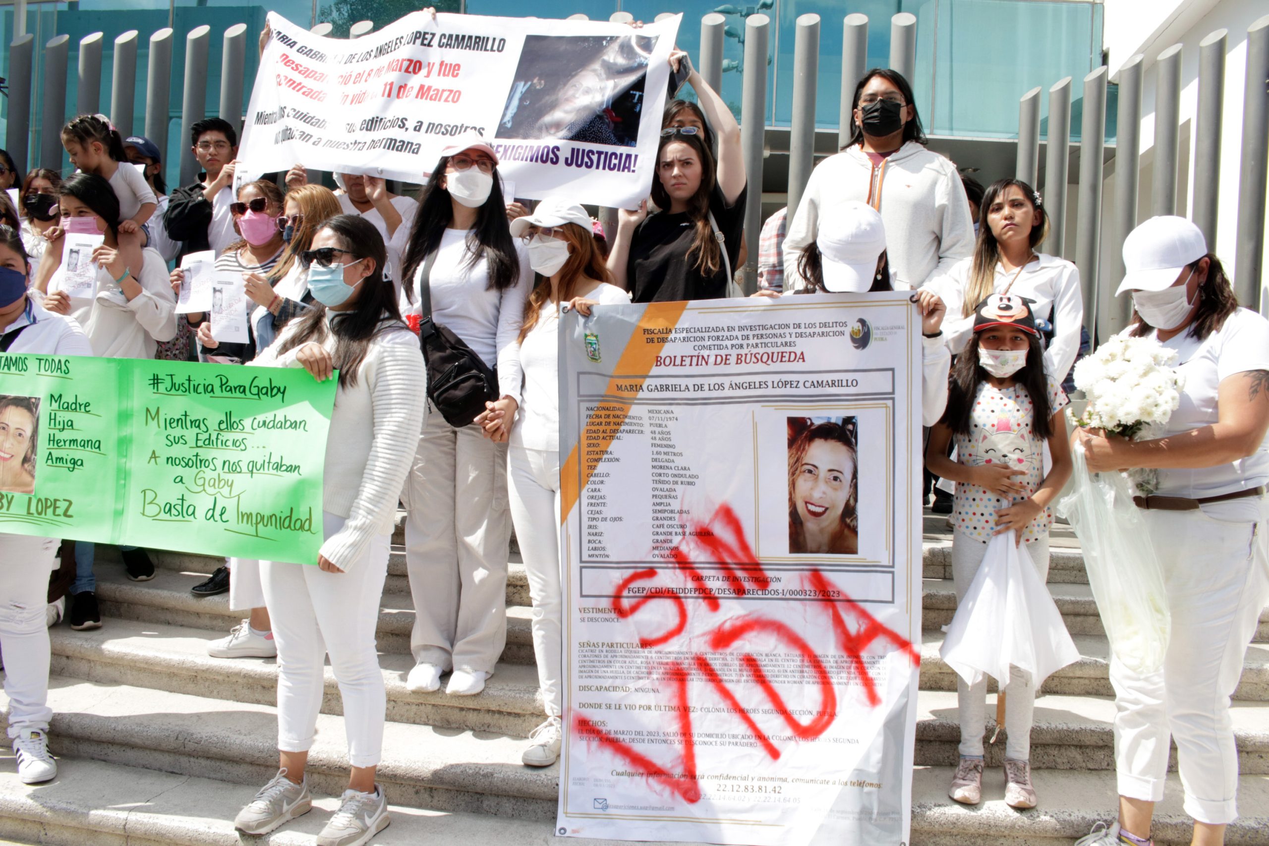Familiares y amigos  de María Gabriela exigen justicia por feminicidio