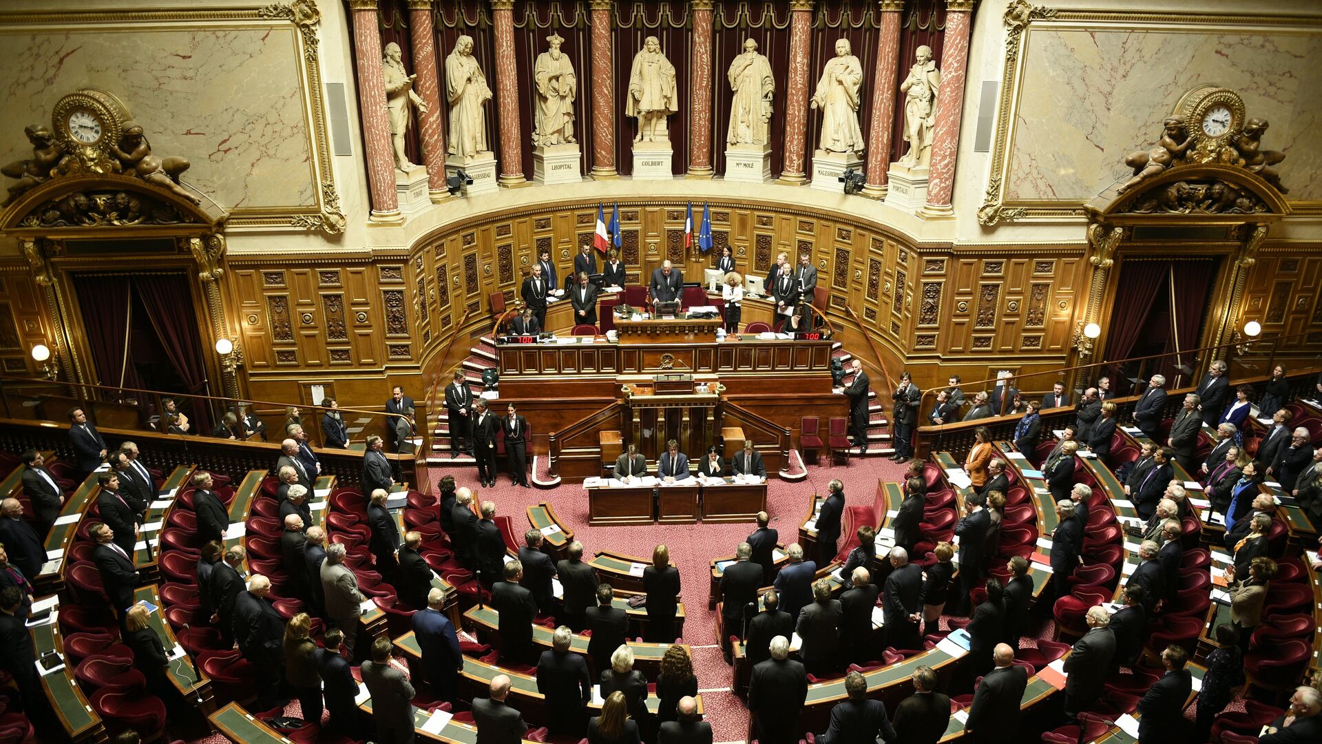 Aprobada por el Senado francés reforma que retrasa la edad de jubilación