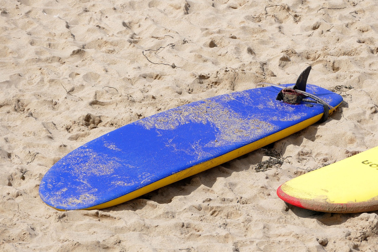 Una mujer de nacionalidad argentina murió tras golpearse en la cabeza mientras practicaba surf en Tomé