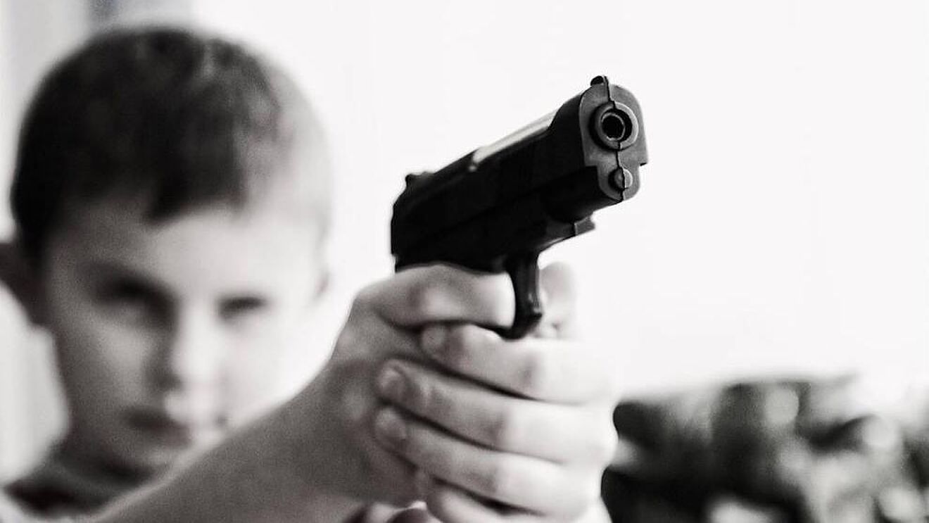 Menor de seis años que disparó a su maestra en EE. UU. no enfrentará cargos