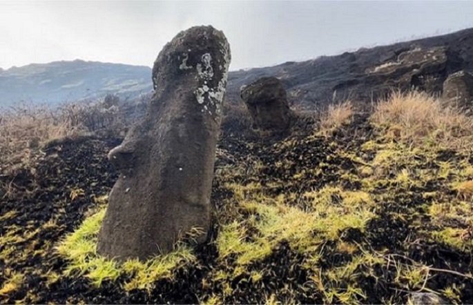 <strong>UNESCO inicia evaluación y plan de gestión en apoyo a sitio Patrimonio Mundial en Rapa Nui afectado por incendios</strong>