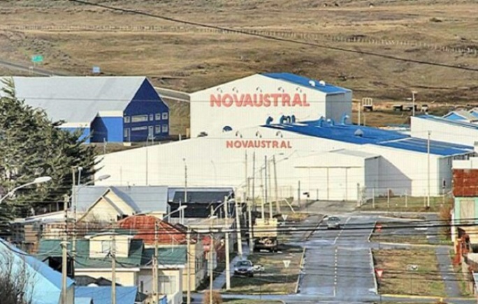 Nuevo revés de transnacional salmonera Nova Austral: Tribunal falló a favor de la comunidad Kawésqar