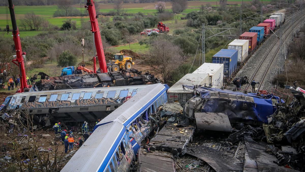 Trágico accidente de trenes en Grecia deja más de 40 fallecidos y al menos 60 desaparecidos
