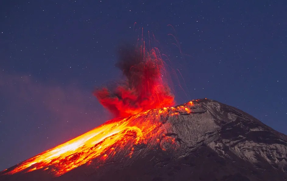 Suspenden ritual prehispánico en el "ombligo" del Popocatépetl por intensa actividad