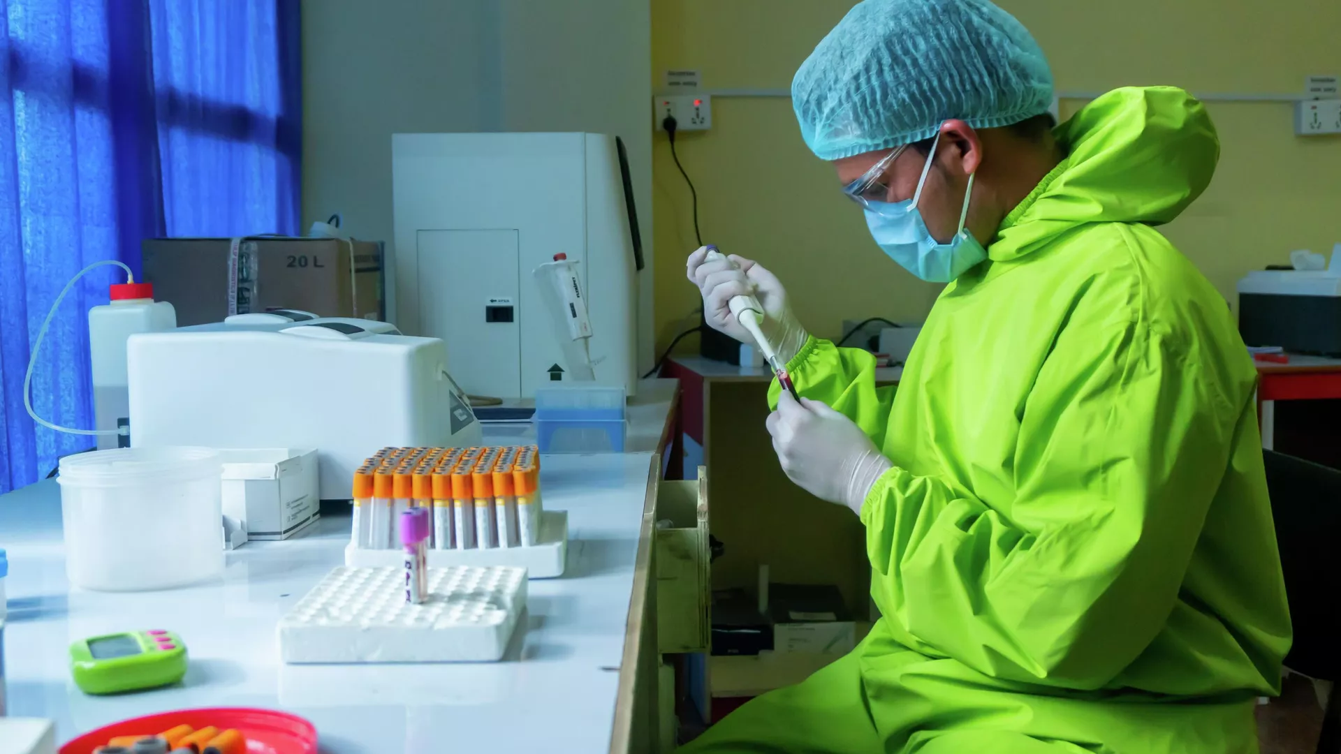 Rusia halla 240 agentes patógenos de enfermedades peligrosas en 4 laboratorios ucranianos