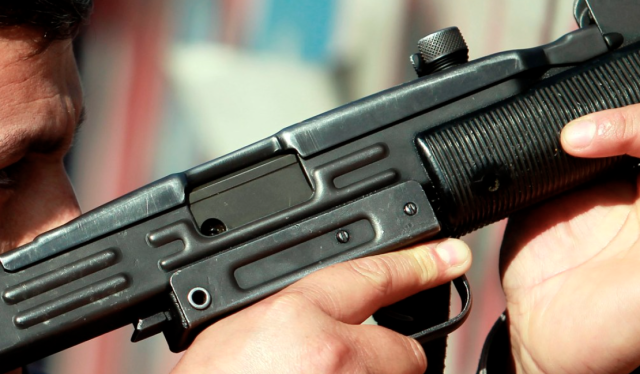 Joven muere ametrallado por Carabineros, luego de evadir control policial y atropellar a carabinero: Padre señala carabinero usó fuerza desmedida