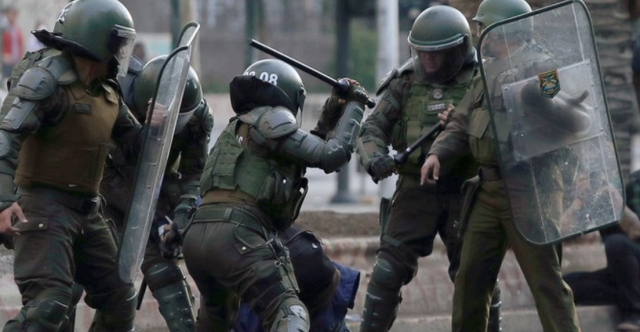 Razones tras el uso desmedido de la fuerza de Carabineros