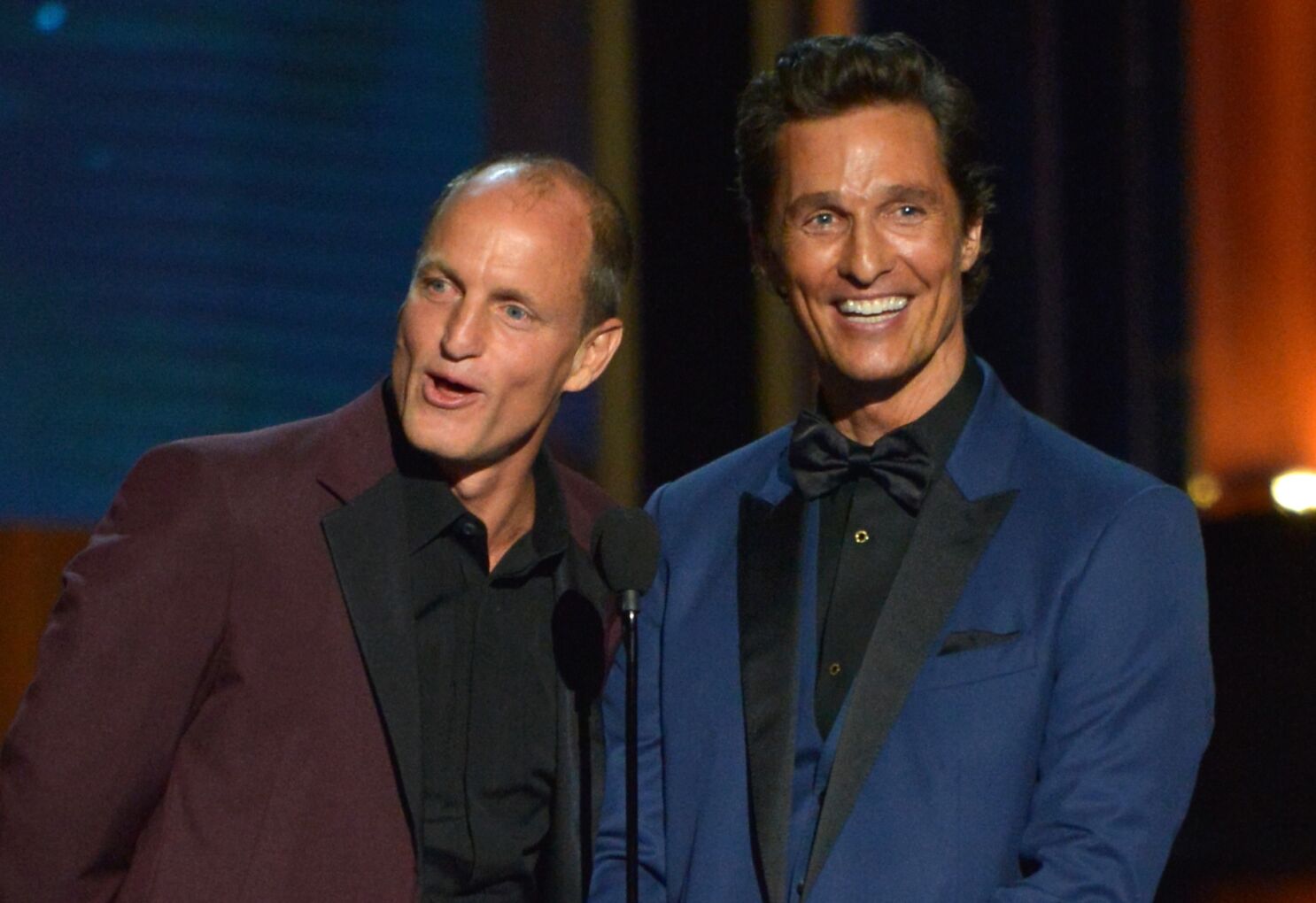 Actores Matthew McConaughey y Woody Harrelson podrían realizarse prueba de ADN tras sospechar que son medio hermanos