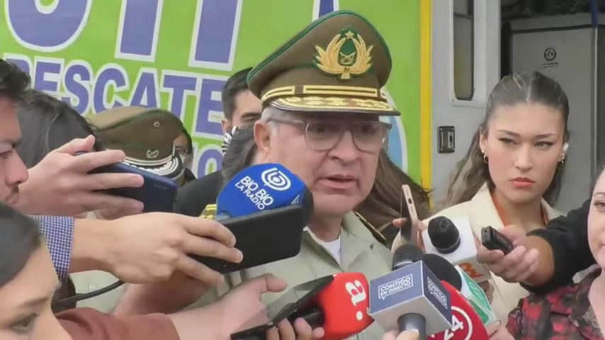General Yánez: «Aquellos que se atreven hoy día van a enfrentar también el uso de las armas por parte de Carabineros»