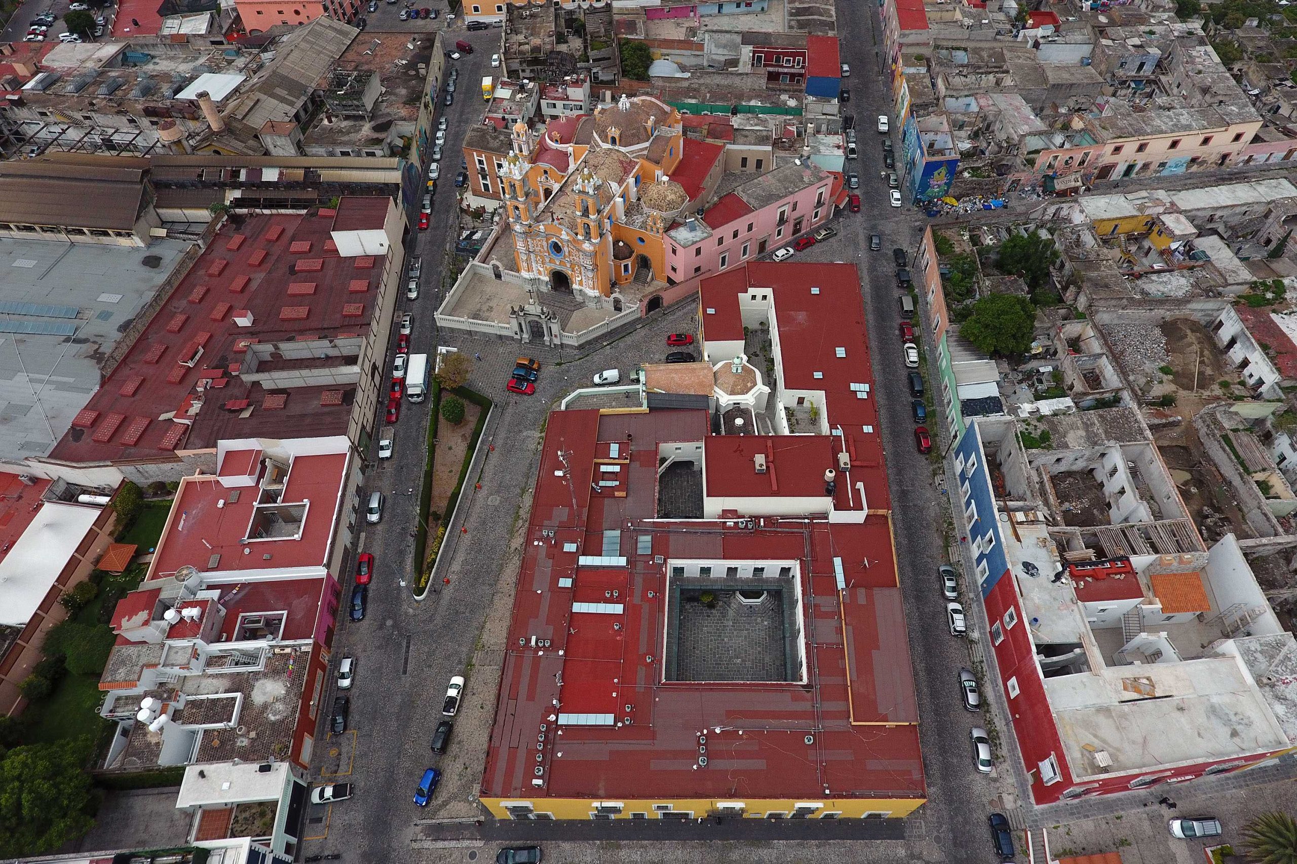 En el barrio de El Alto oficiaron la misa de la fundación de Puebla