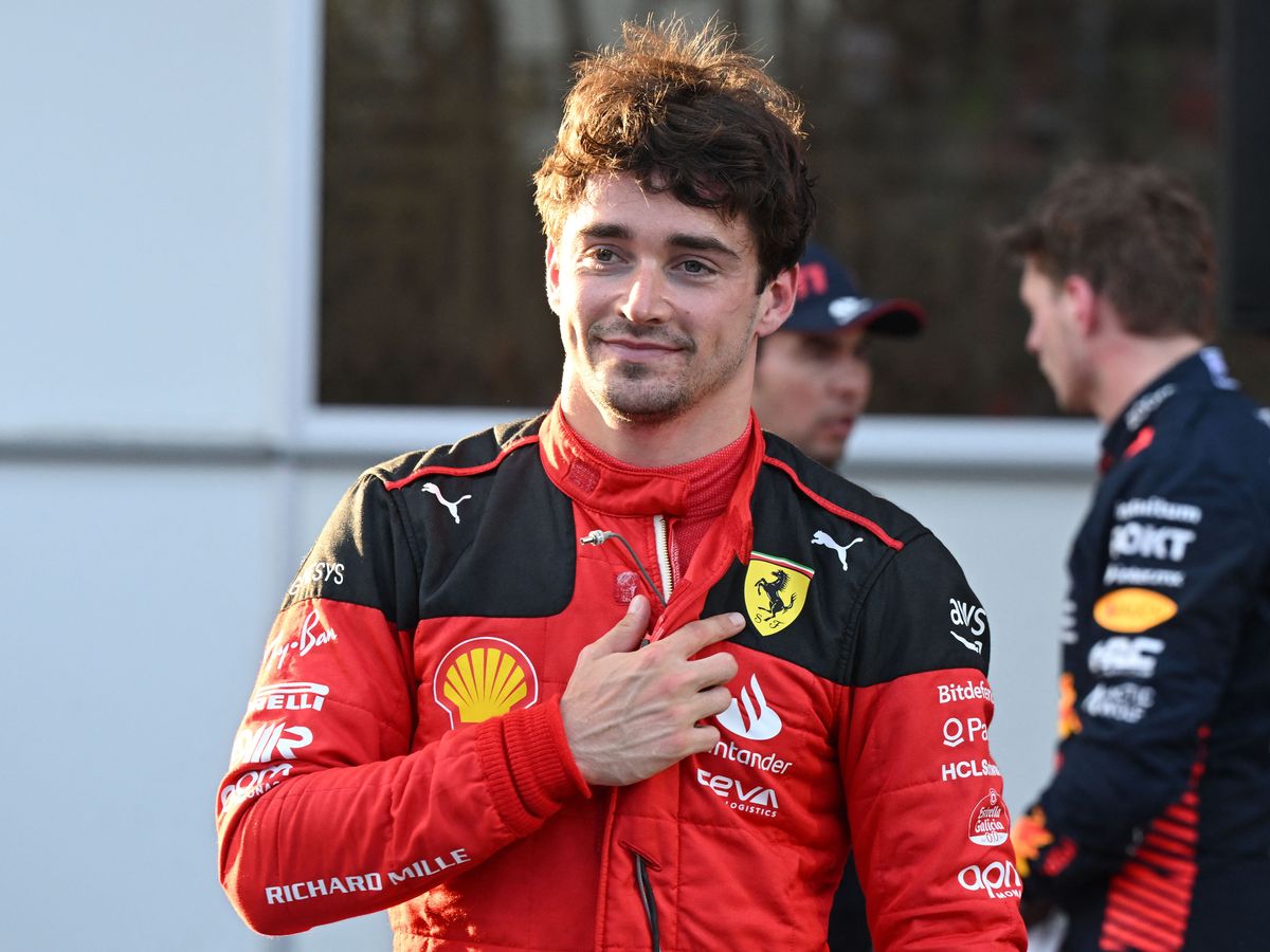 Charles Leclerc de Ferrari logra la pole del GP de Azerbaiyán de F1