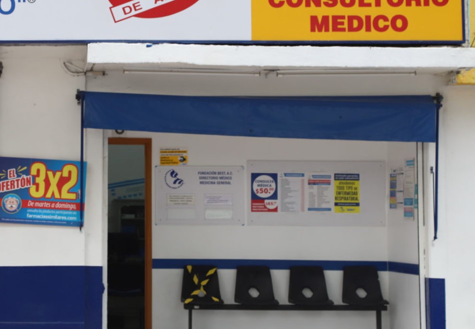 Muere bebé en consultorio de farmacia cerca del mercado Hidalgo