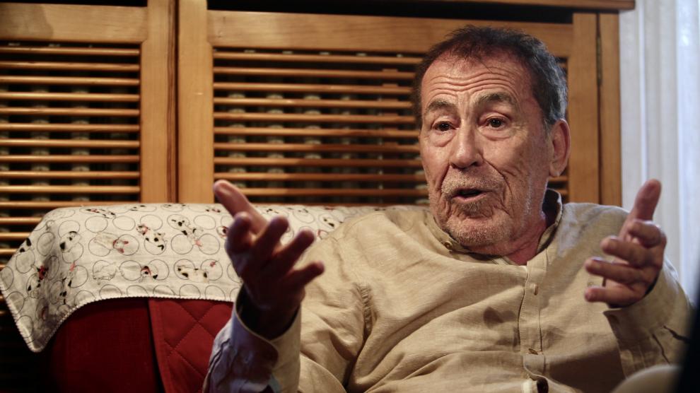 Un infarto acabó con la vida del escritor español Fernando Sánchez